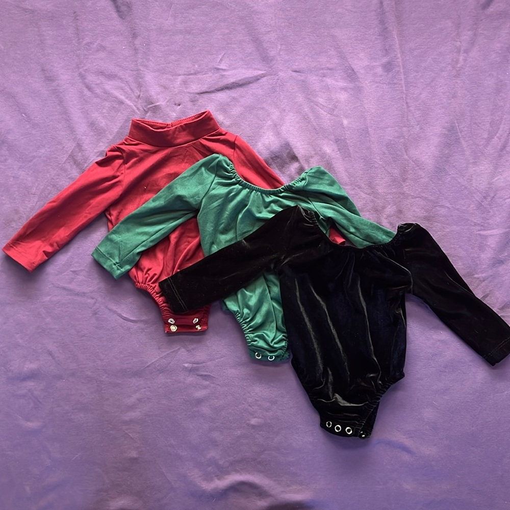 Three Bailey Blossoms, Leo size 3 to 6 month
